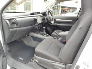 Toyota Hilux 2.4GD-6 single cab Raider manual - Image 7