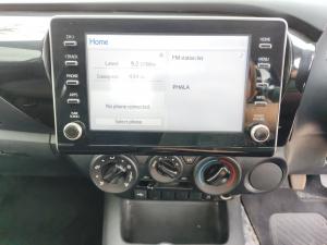 Toyota Hilux 2.4GD-6 single cab Raider manual - Image 14