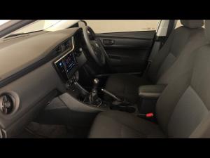 Toyota Corolla Quest 1.8 Plus manual - Image 7