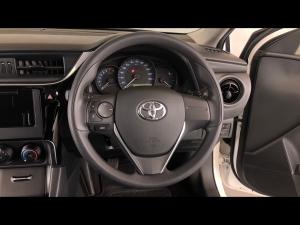 Toyota Corolla Quest 1.8 Plus manual - Image 8