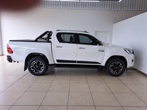 Toyota Hilux 2.8GD-6 double cab 4x4 Legend 50 auto - Image 3