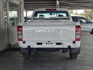 Isuzu D-Max Gen 6 250c single cab - Image 5