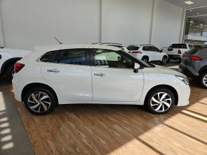 Toyota Starlet 1.5 XR auto - Image 3