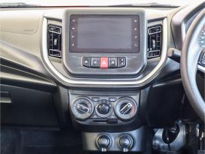 Toyota Vitz 1.0 XR manual - Image 10