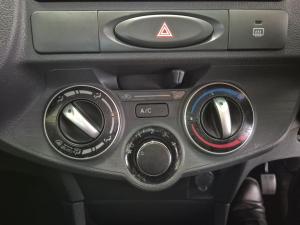 Toyota Etios hatch 1.5 Sprint - Image 9