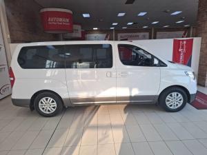Hyundai H-1 2.5VGTi bus Elite 12-seater - Image 3