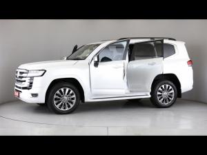 Toyota Land Cruiser 300 3.3D ZX - Image 12