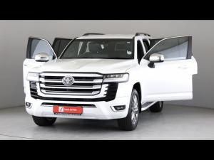 Toyota Land Cruiser 300 3.3D ZX - Image 13