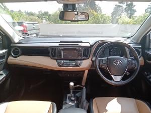 Toyota RAV4 2.2D-4D AWD VX - Image 6