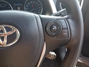 Toyota RAV4 2.2D-4D AWD VX - Image 10