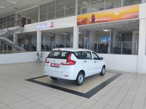 Toyota Rumion 1.5 S - Image 2