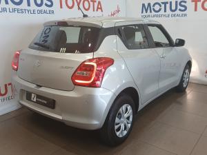 Suzuki Swift 1.2 GL auto - Image 2
