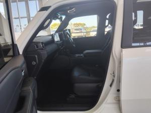 Toyota Land Cruiser Prado 2.8GD TX - Image 7