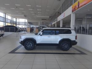 Toyota Land Cruiser Prado 2.8GD TX - Image 11