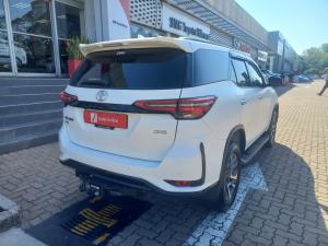 Toyota Fortuner 2.8GD-6 4x4 VX - Image 2