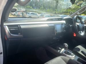Toyota Hilux 2.8GD-6 double cab Raider auto - Image 7