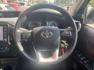 Toyota Hilux 2.8GD-6 double cab Raider auto - Image 8