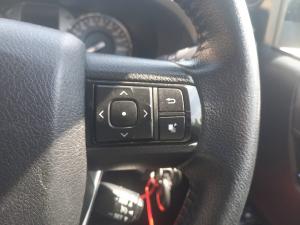 Toyota Hilux 2.8GD-6 double cab Raider auto - Image 10