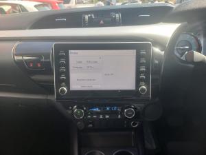 Toyota Hilux 2.8GD-6 double cab Raider auto - Image 13