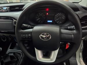 Toyota Hilux 2.4 GD-6 SR 4X4S/C - Image 8