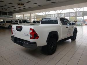 Toyota Hilux 2.8 GD-6 RB Legend automaticE/CAB - Image 2