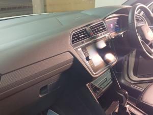 Volkswagen Tiguan Allspace 1.4 TSI R-LINE DSG - Image 16