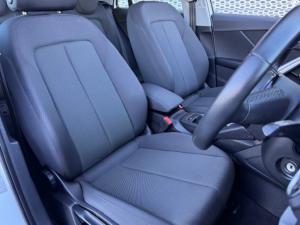 Audi Q2 35 Tfsi TIP - Image 12