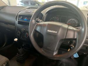 Isuzu D-MAX 250C Fleetside S/C - Image 18