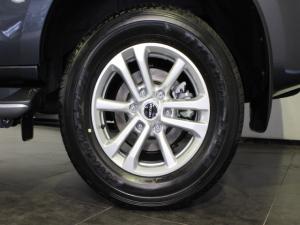 Isuzu mu-X 3.0TD LS 4x4 - Image 9