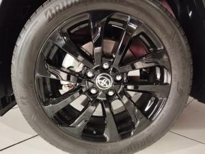 Toyota Corolla Cross 1.8 Hybrid GR-Sport - Image 13