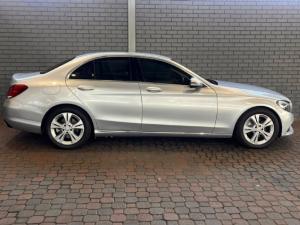 Mercedes-Benz C-Class C200 Avantgarde auto - Image 3