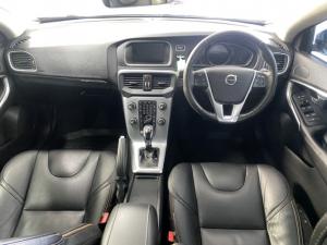 Volvo V40 Cross Country D3 Inscription - Image 13