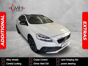 Volvo V40 Cross Country D3 Inscription - Image 1