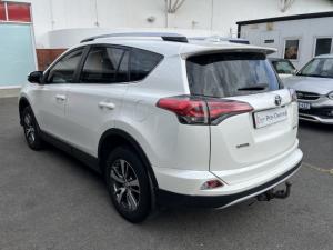 Toyota RAV4 2.0 GX - Image 5