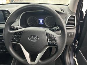 Hyundai Tucson 2.0 Premium auto - Image 13