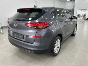 Hyundai Tucson 2.0 Premium auto - Image 4