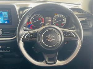 Suzuki Baleno 1.5 GL manual - Image 12