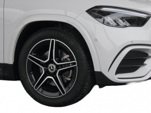 Mercedes-Benz GLA GLA200d Progressive - Image 5