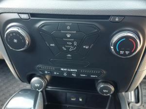 Ford Everest 2.2TDCi XLS auto - Image 19