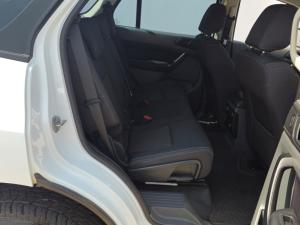 Ford Everest 2.2TDCi XLS auto - Image 22
