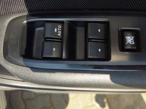 Ford Everest 2.2TDCi XLS auto - Image 26