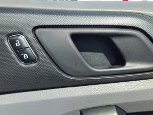 Ford Everest 2.2TDCi XLS auto - Image 27