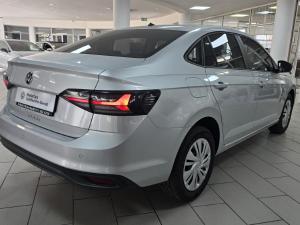 Volkswagen Polo sedan 1.6 manual - Image 14