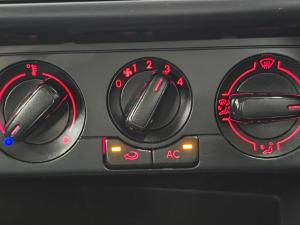 Volkswagen Polo Vivo hatch 1.4 Comfortline - Image 11