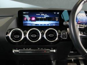Mercedes-Benz GLA GLA200d Progressive - Image 10