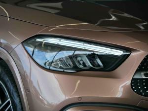 Mercedes-Benz GLA GLA200d Progressive - Image 24