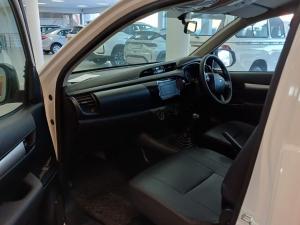 Toyota Hilux 2.4GD single cab S (aircon) - Image 7