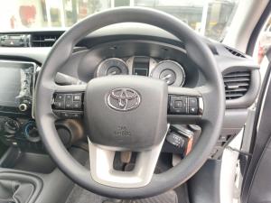 Toyota Hilux 2.4GD-6 single cab Raider manual - Image 8
