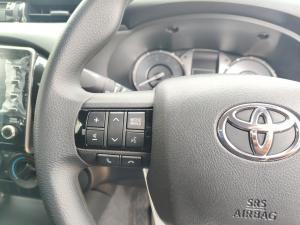 Toyota Hilux 2.4GD-6 single cab Raider manual - Image 9