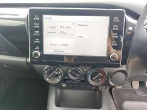 Toyota Hilux 2.4GD-6 single cab Raider manual - Image 14